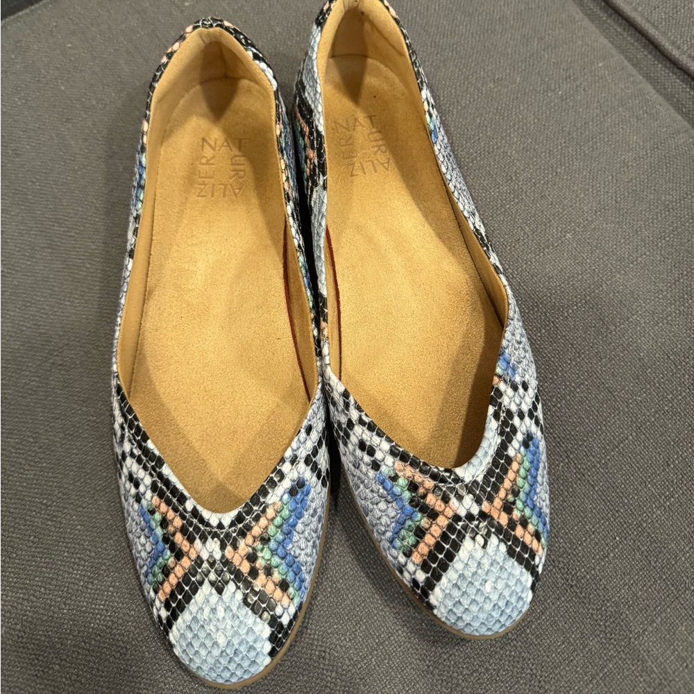 Naturalizer ballet flats 9M snakeskin